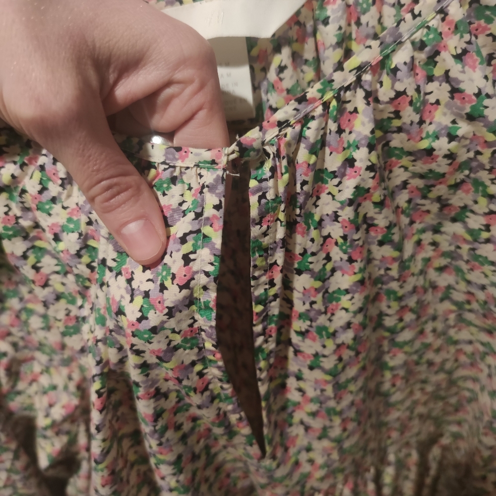 Floral Long Sleeve Dress - Picture 5 of 9
